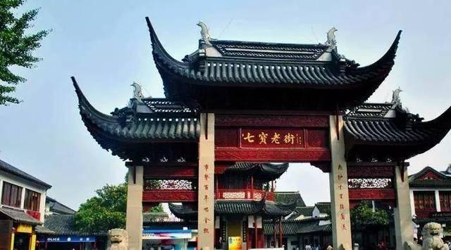 神秘洞口逃脱